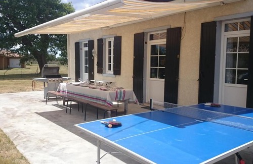 Escource House | Pet-Friendly Retreat at La Résinière for Family Getaways