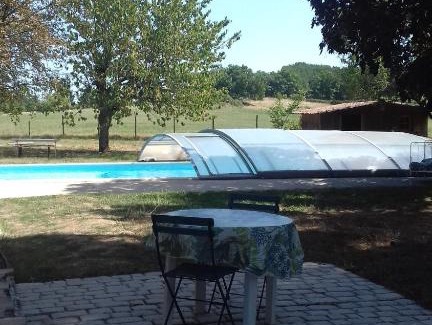 Sigoules Bed & Breakfast | Discover La Rapiette du Périgord: Pool & Breakfast Included