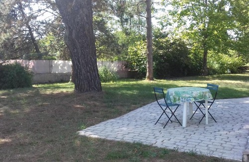 Sigoules Bed & Breakfast | Discover La Rapiette du Périgord: Pool & Breakfast Included