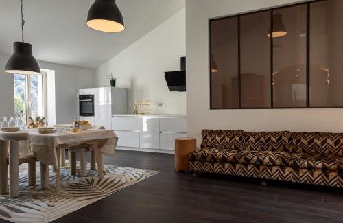 Alleins Bed & Breakfast | Oceanfront Relaxation at La Re-Source with Pool & Breakfast