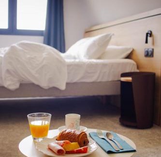 Liffre Hotel | Discover La Reposée: Family-Friendly Retreat with Spa & Pool