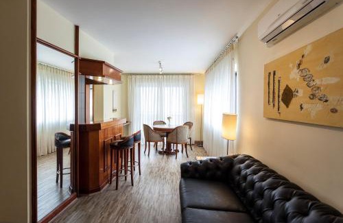 Itaim Bibi Apartment | Elegant La Residence Itaim with Pool & Hot Tub Amenities