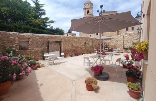 Castrojeriz Hostel | Oceanfront La Rinconada: Guest Rated 9.1 with Great Amenities