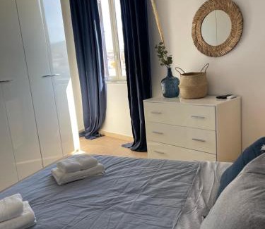 Aspra Apartment | Oceanfront Escape at La Riva - Guest Rated 9.8/10