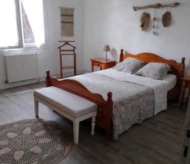 Damazan House | Pet-Friendly Getaway at La Rivière - Rated 8.6/10