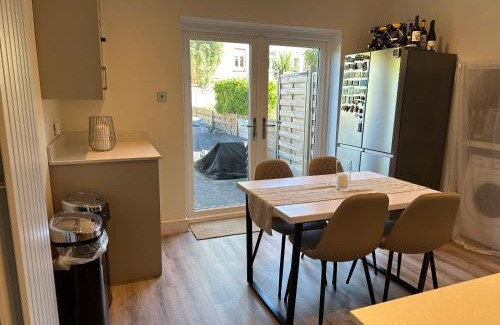 Earlsfield House | Convenient Earlsfield Hotel Near Wimbledon and Clapham