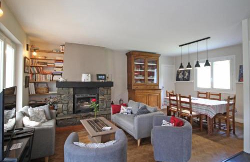 Compreignac House | La rode