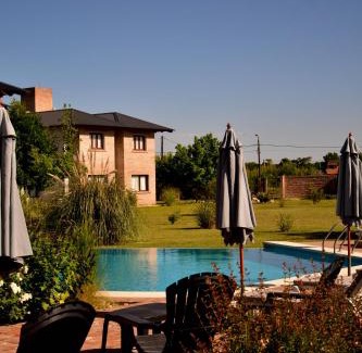 Mina Clavero Apartment | Romantic Retreat at La Rosa Apart Hotel - Pool & Kitchen