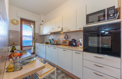 Stresa Apartment | Relaxing Lake View Terrace at La Rosa Dei Venti