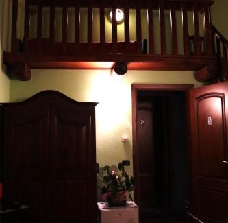 Serralunga d'Alba Bed & Breakfast | Cozy La Rosa dei Vini: Guest Rated Comfort & Pet Friendly
