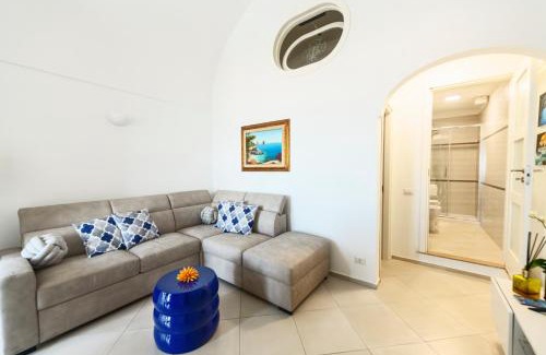 Marina Grande House | Pet-Friendly Getaway at La Rosa di Capri with Ocean View