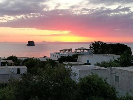 Piscita House | Oceanfront Retreat at La Rosamarina - Guest Rated 10/10