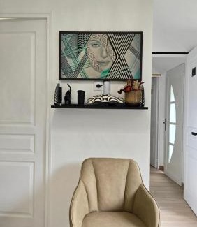 Quartier Vilmorin Apartment | Unforgettable Stay at La Rose Blanche - 10/10 Rating!