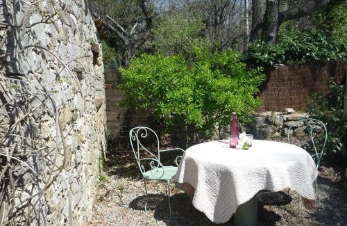 Montauroux Bed & Breakfast | Discover La Rose des Vents: Family-Friendly Getaway