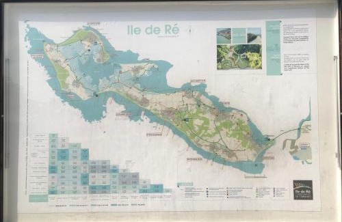 Rivedoux-Plage Villa | La rose trémière: Guest Rated 9/10, Family and Pet Friendly