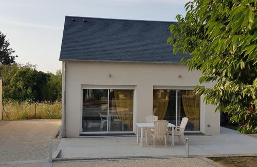 Amboise House | Experience Oceanfront Bliss at La Roseraie with Top Ratings