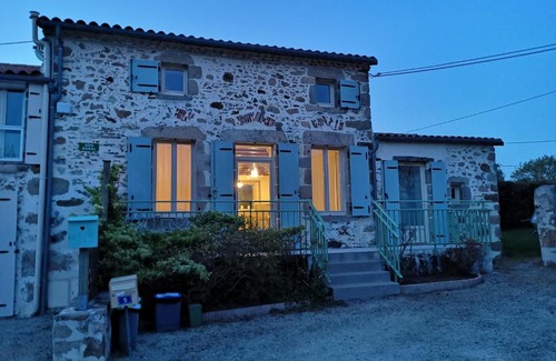 Saint-Mars-la-Reorthe House | Discover La Roseraie: Family-Friendly Getaway Near Puy du Fou