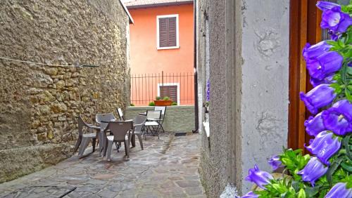 Pieve Apartment | Pet-Friendly La Rotonda Apartments: Family & Guest Approved!