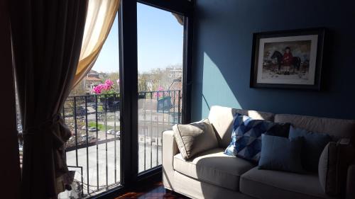 Pavia Apartment | Family-Friendly Getaway at La Rotonda - Rated 8.9/10