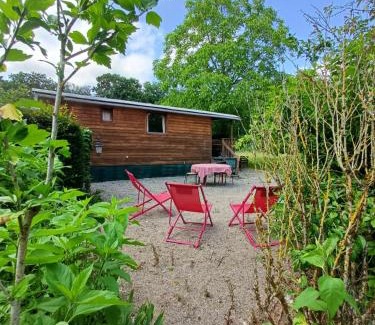 Mouhers House | La Roulotte Authentique au pays de George Sand avec piscine