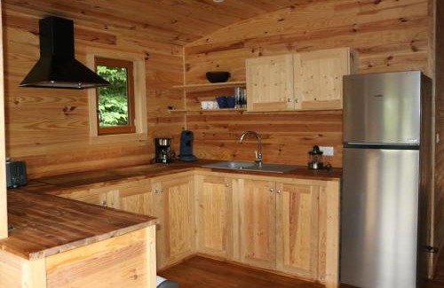 Paliseul Other | Discover La Roulotte d'Ala-Daims with a Relaxing Hot Tub