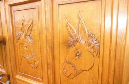 La Hoguette Bed & Breakfast | Experience La roulotte de Pommette et Billy: 10/10 Stay