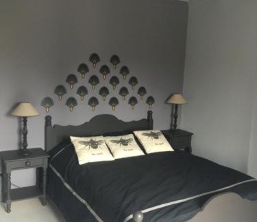 Champagnac-de-Belair Villa | Discover la Roussarie: Family-Friendly Stay with Pool
