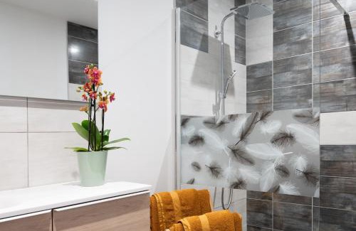 Docelles Apartment | La route verte