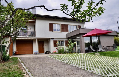 Tramelan Apartment | Top-Rated La Ruche: Pet-Friendly Retreat for Families
