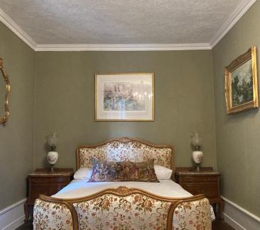 Chaillac Bed & Breakfast | Cozy La Ruche Bed & Breakfast in Chaillac - Rated 9.5/10