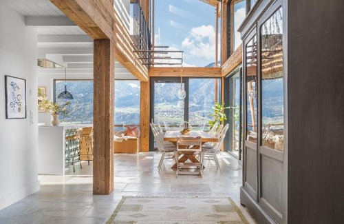 Saint-Pierre-de-Clages Ski Chalet | Elegant La Ruinette Chalet - Family-Friendly Retreat by Verbier