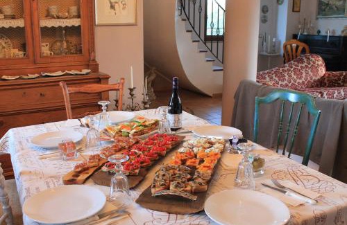 Monteciccardo Apartment | Pet-Friendly Retreat at La Rupe del Falco - Rated 9/10