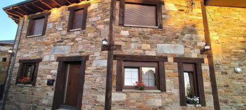 Palacios de Sanabria House | Pet-Friendly Paradise at La Sabelona - Rated 9/10 by Guests