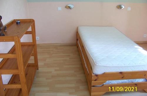 Ecouflant House | Discover La Salamandre: A Budget-Friendly Retreat