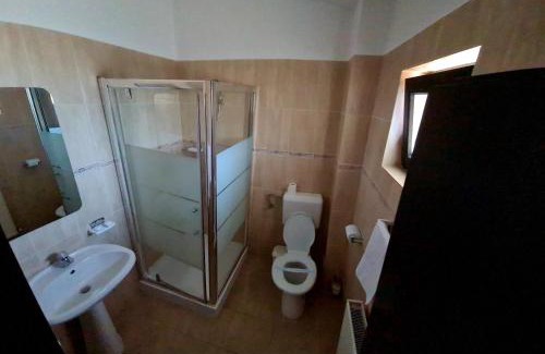 Calarasi Hotel | Budget-Friendly Stay at La Salcii with Family Amenities