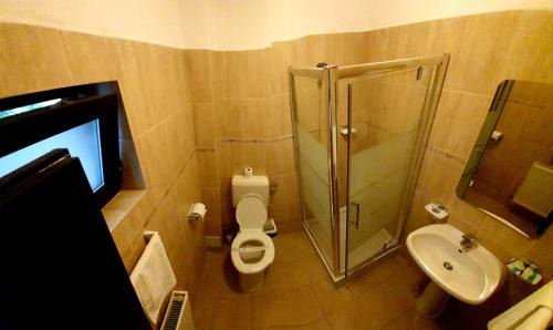 Calarasi Hotel | Budget-Friendly Stay at La Salcii with Family Amenities