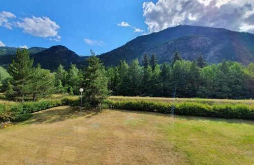 Le Serre Barbin Apartment | Family-Friendly Retreat in La Salle les Alpes - Rated 8.6