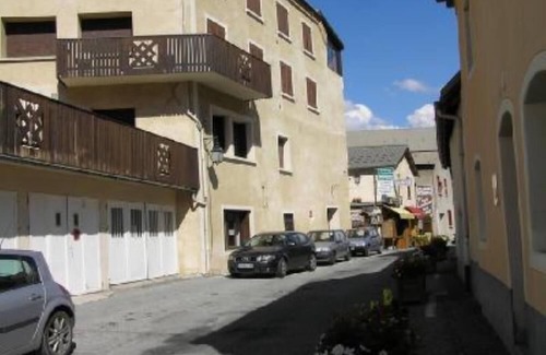 La Salle-les-Alpes Apartment | Discover La Salle Les Alpes: Family-Friendly Retreats Await