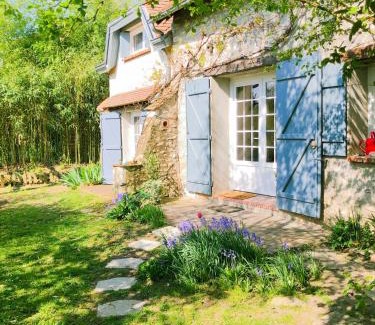 Courbouzon House | Top-Rated Family Escape at La Samsonniére with Kitchen