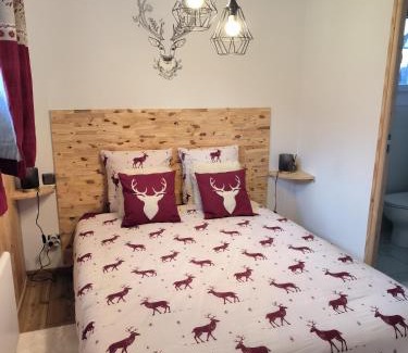 La Bathie Apartment | Experience La Sapinette: Rated 9.6/10 & Family-Friendly
