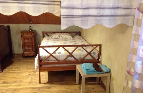 Etrembieres House | Experience La Sapotine: Family-Friendly Dining & High Ratings