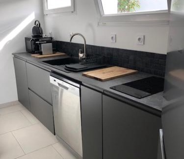 Bleriot-Plage House | Discover La Sardine Dorée: Family-Friendly Retreat