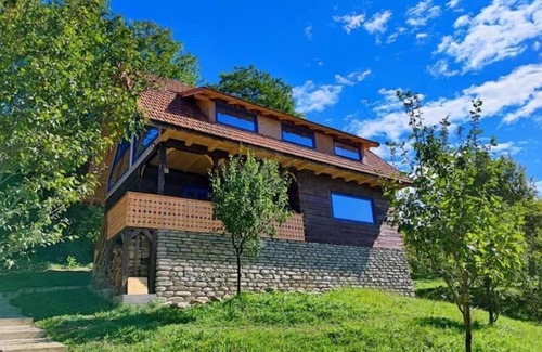 Bertea Cottage | Relaxing Retreat at La Sat - Radu Dragu with Spa & Breakfast