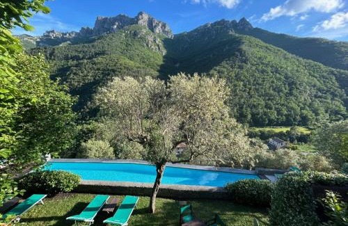Colletta House | Discover La Scala: A Historic 13th Century Retreat