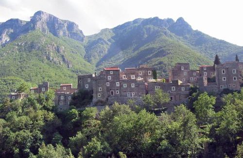 Colletta House | Discover La Scala: A Historic 13th Century Retreat