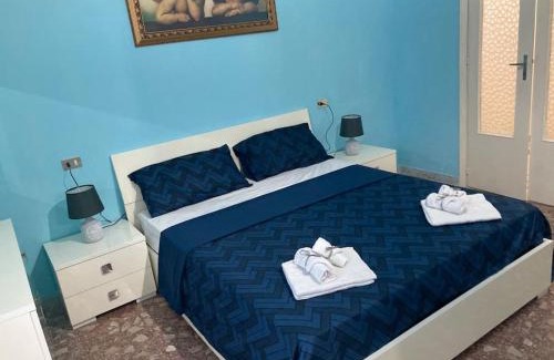 Pizzo Apartment | Cozy La Scaletta sul Mare di Pizzo: Pet Friendly & Oceanview