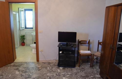 San Vito Chietino Bed & Breakfast | Pet-Friendly La Scogliera B&B with Ocean Views & Breakfast