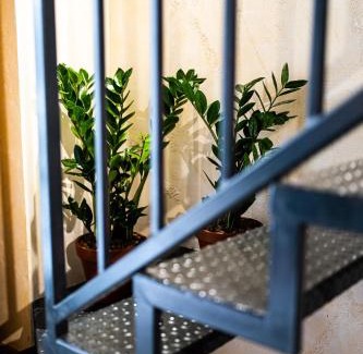 Pulsano House | Family-Friendly Retreat at La Scunnuta Apartment