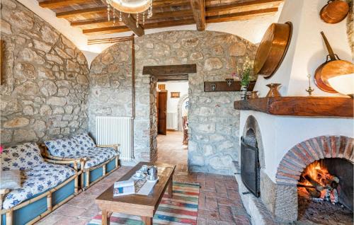 Seggiano House | Experience La Selvarella: 4-Star Family & Pet-Friendly Stay