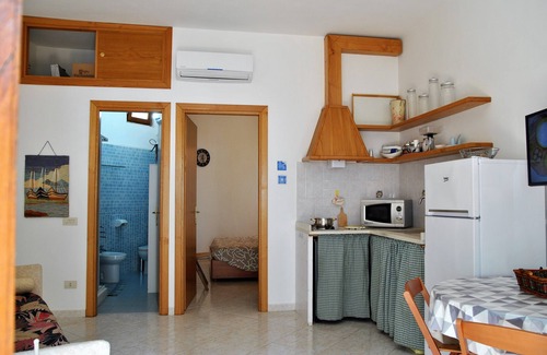 Sperlonga House | Cozy La Sirenetta Sea View Apartment with Breakfast Included